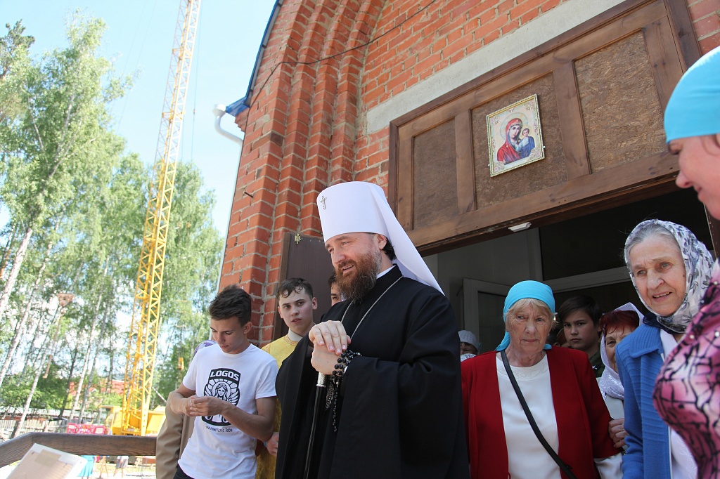 Служба в храме. Достойно есть миасс расписание. Храм достойно есть миасс расписание. Храм достойно есть миасс расписание. Вк миасское благочиние.