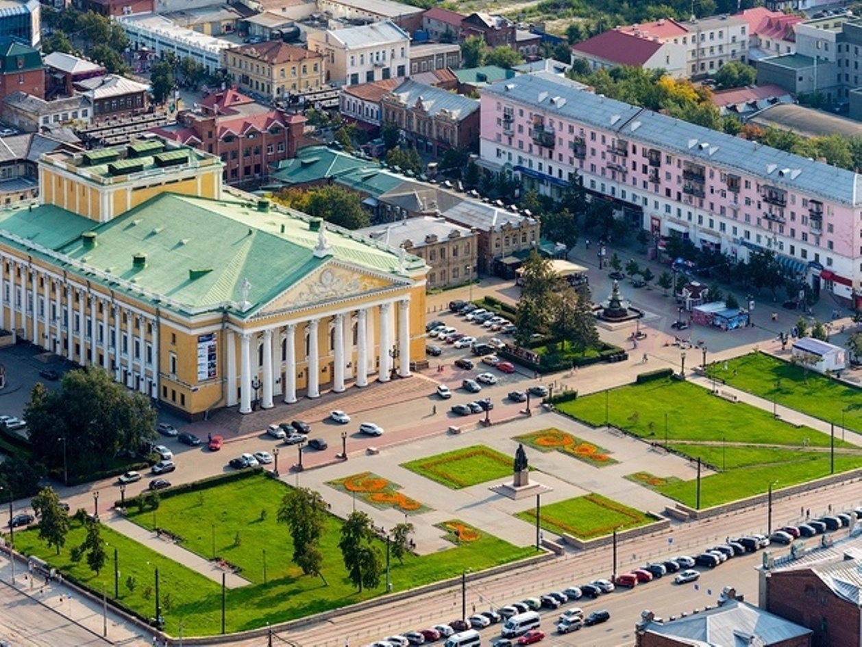 Нн челябинск. Челябинский театр оперы и балета имени м. и. Глинки. Театральная площадь Челябинск. Площадь Ярославского Челябинск. Театр оперы и балета Челябинск сверху.