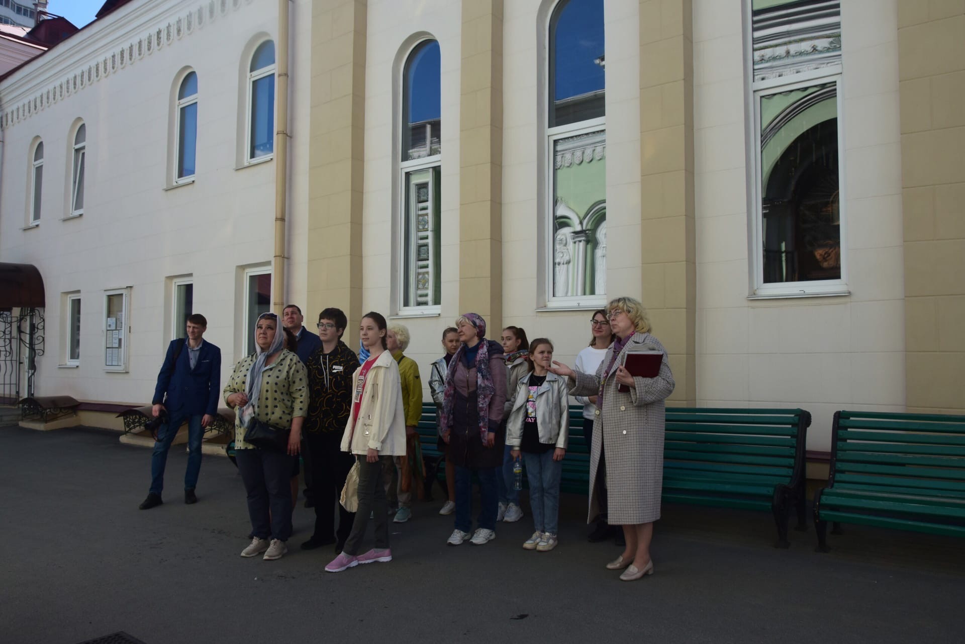 Сотрудники Челябинской таможни с семьями побывали на экскурсии в Музее  истории Православия на Южном Урале