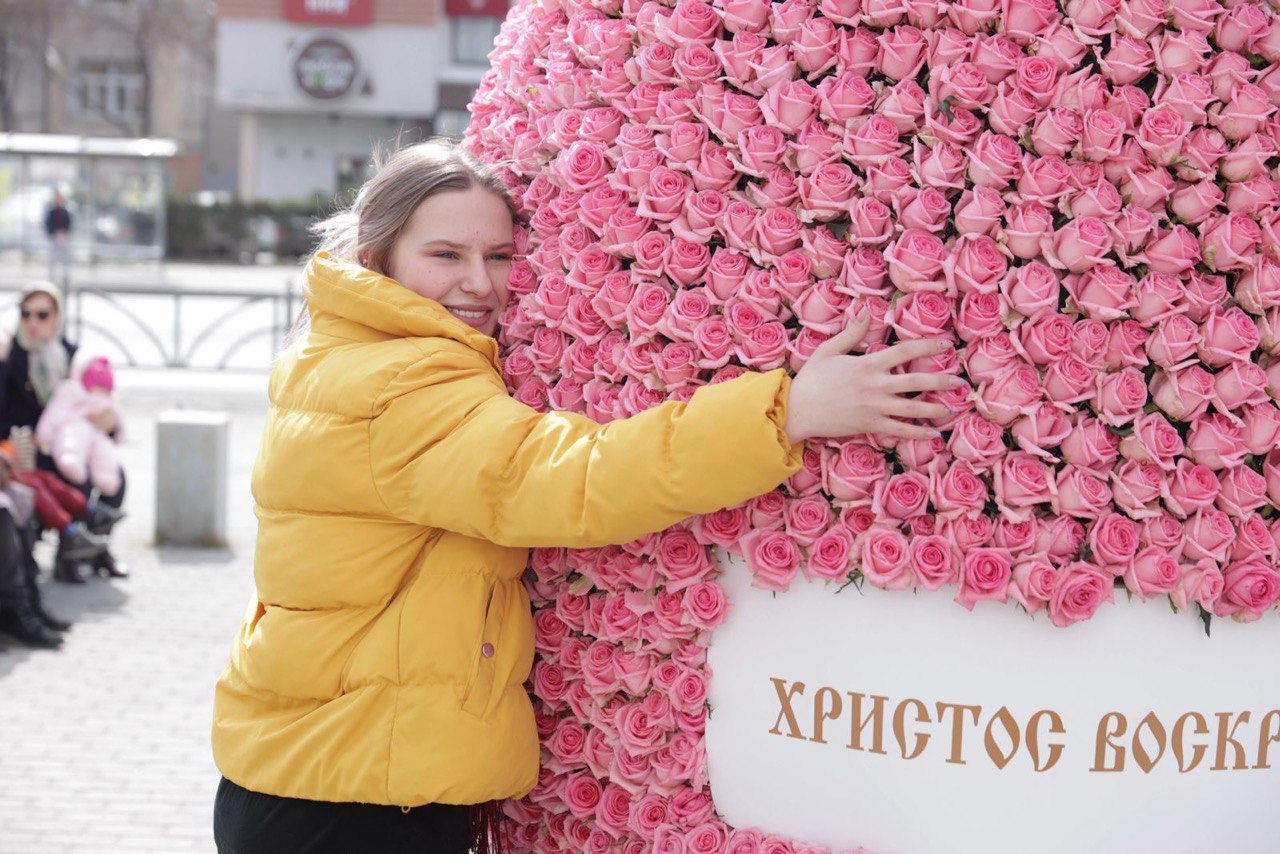 В Челябинске установят двухметровые Пасхальные яйца из живых цветов