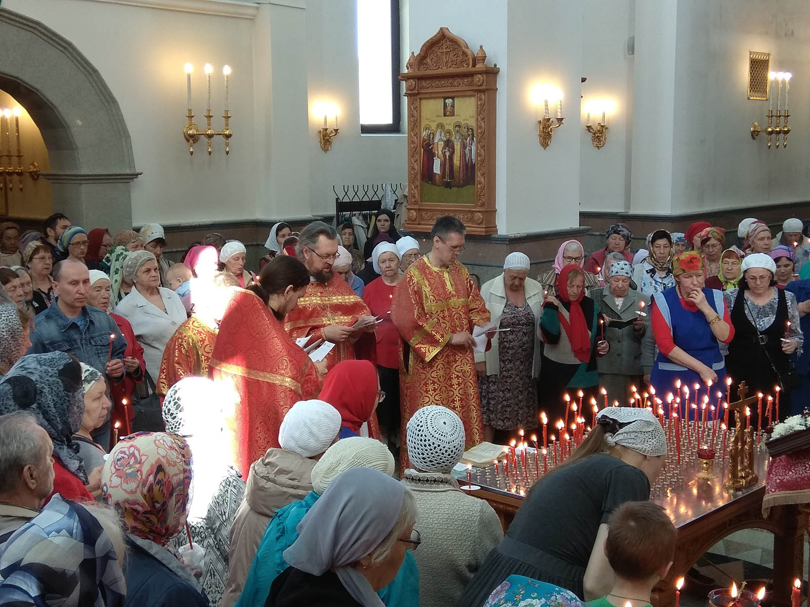 Можно в день пасхи ездить на кладбище