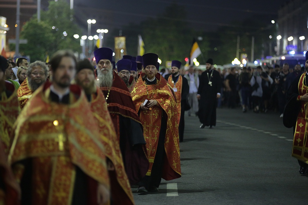 После кончины императора власть в империи. Богослужение царских дней Екатеринбург фото.