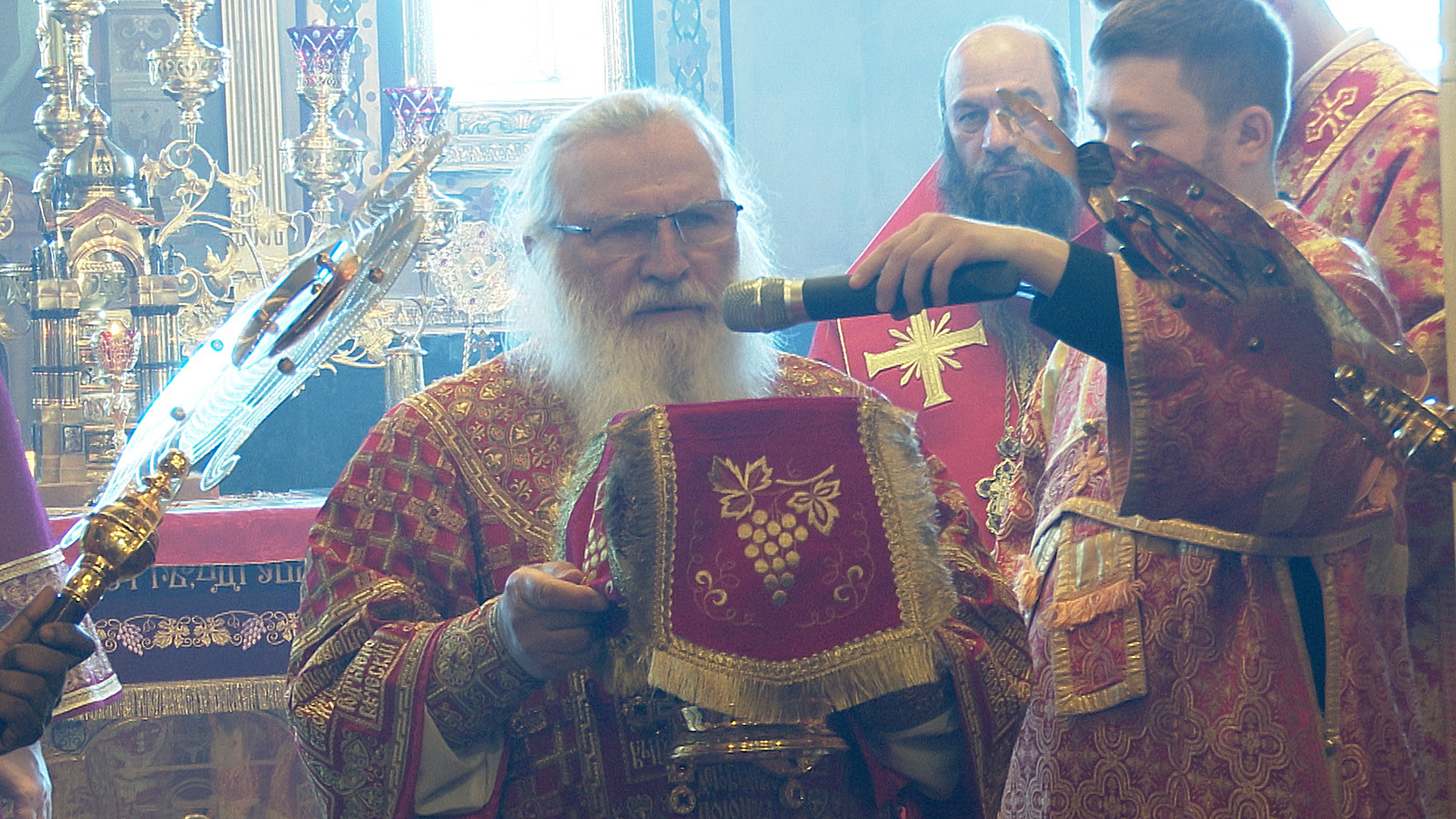 Митрополит Викентий: «Господь изобильно изливает на нас Божественную  благодать»