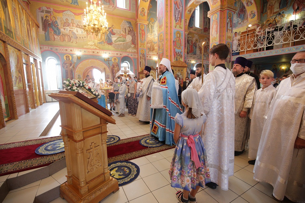 Митрополит челябинский и миасский алексий фото