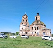 В Нижнепетропавловском прошёл субботник на территории старинного храма в честь апостолов Петра и Павла 