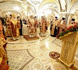 В канун дня памяти священномученика Петра Крутицкого архипастыри совершили всенощное бдение в соборе Рождества Христова
