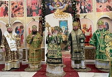 Митрополит Алексий принял участие в богослужении по случаю престольного праздника в кафедральном соборе Златоуста