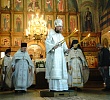 Митрополит Алексий совершил Литургию в Крестовоздвиженском храме села Сыростан
