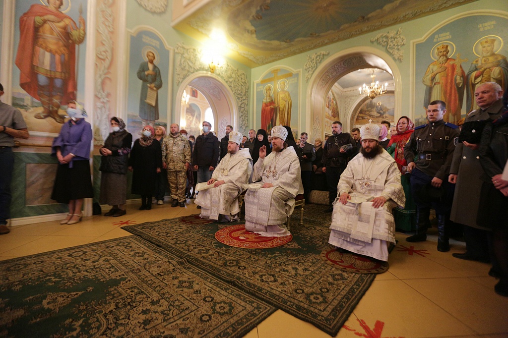 Митрополит челябинский и миасский алексий фото