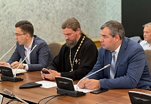Председатель епархиального отдела выступил на заседании Общественной молодёжной палаты