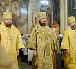 Архипастыри возглавили праздничное богослужение в Свято-Троицком храме Челябинска