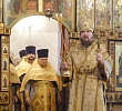 В субботу перед Рождеством Христовым митрополит Алексий совершил Литургию в Трехсвятительском храме села Медведево