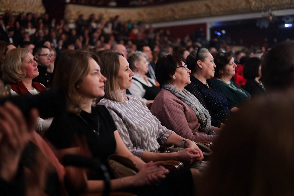 признание 20. открытка с годовщиной развода. признание 20. признание 20. фото премия признание 20.