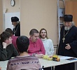 Православный священник провел творческие встречи в социальном центре Калининского района