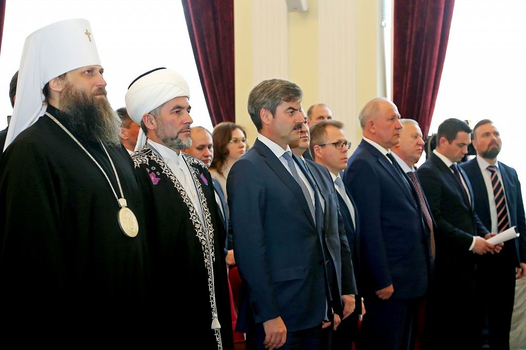 Уважение губернатор