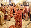 В канун дня памяти священномученика Петра Беляева митрополит Алексий возглавил общегородское всенощное бдение
