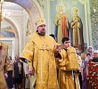 Владыка Алексий совершил всенощное бдение Недели всех святых, в земле Русской просиявших