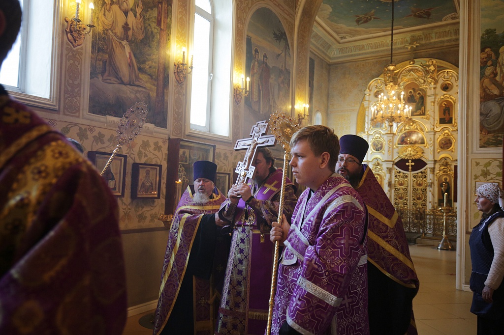 Храм Святой Троицы в Сходне